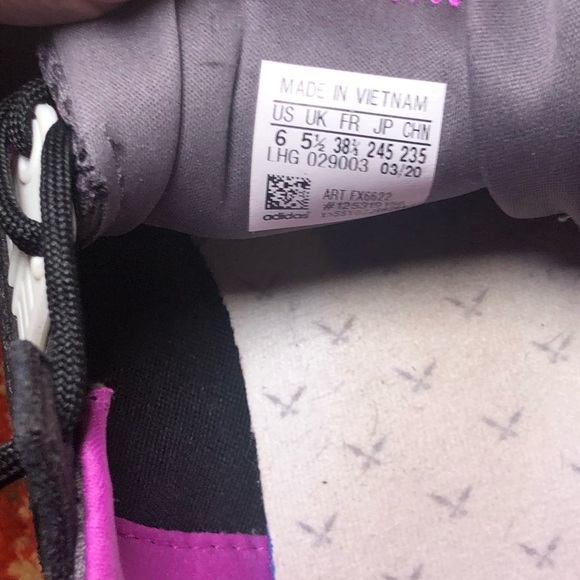 Adidas Sneakers in Purple and Black - Picture 7 of 9